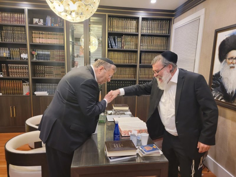 באדיבות המצלם