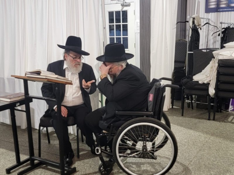 באדיבות המצלם