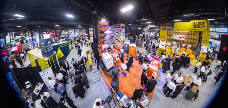 האחים לעטשעווסקי ואברומי בלום