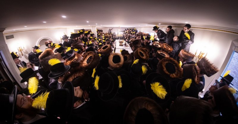 האחים לאנטשעווסקי, אברומי בלום, ואייזיק י.
