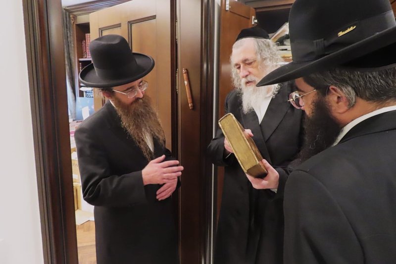 באדיבות המצלם