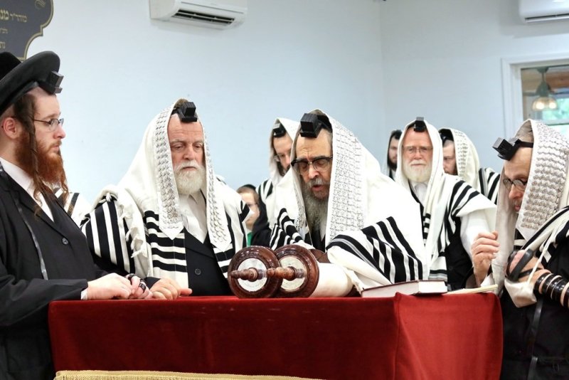 באדיבות המצלם