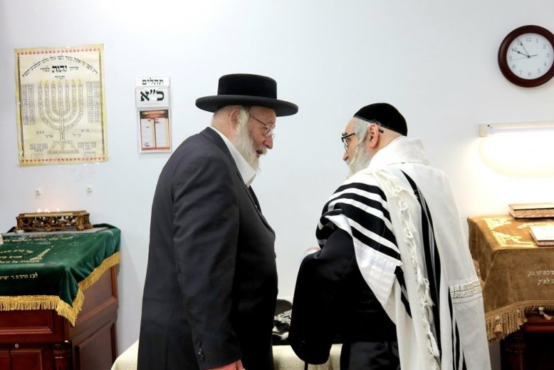 באדיבות המצלם