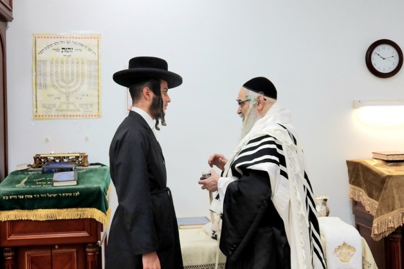 באדיבות המצלם