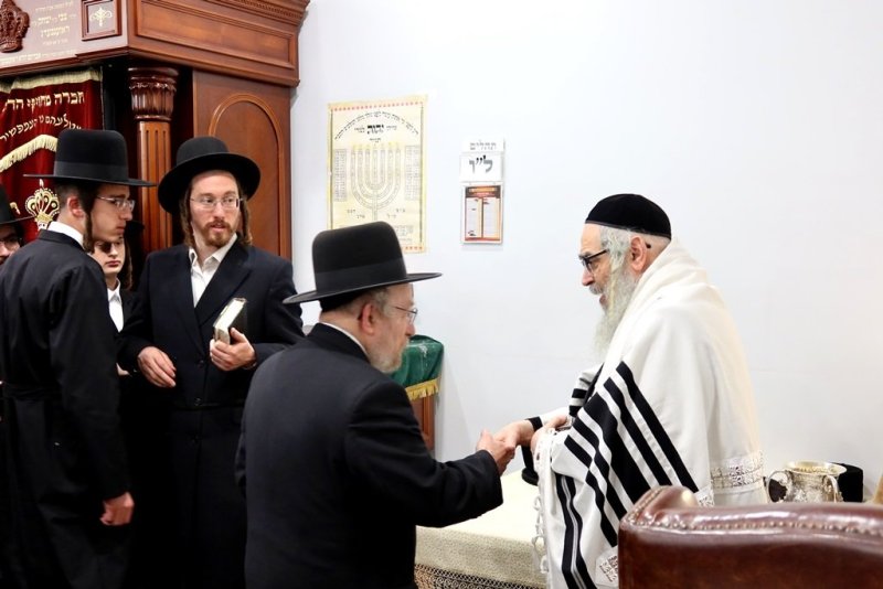 באדיבות המצלם