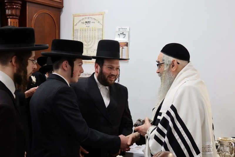 באדיבות המצלם