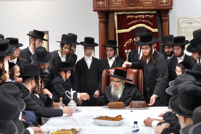 באדיבות המצלם