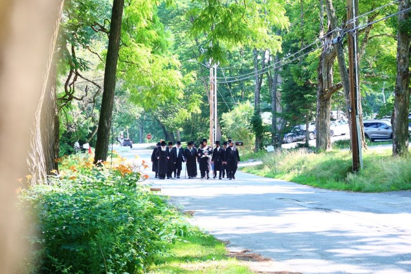 באדיבות המצלם
