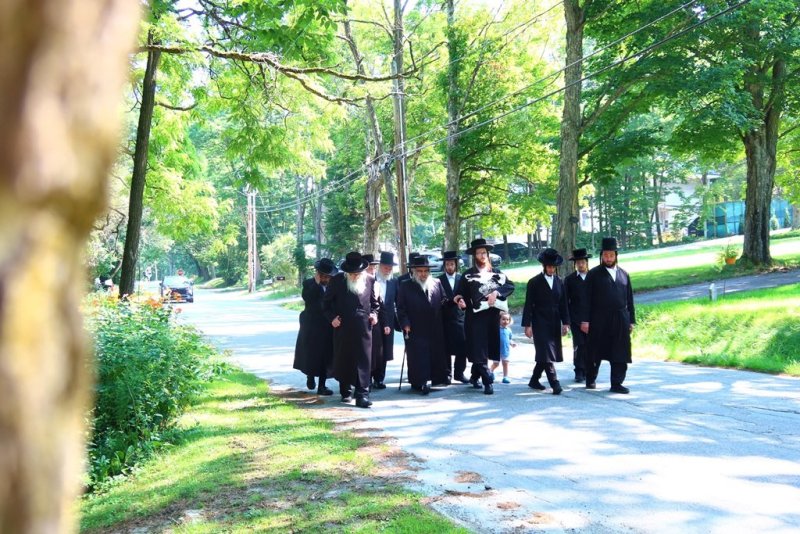 באדיבות המצלם