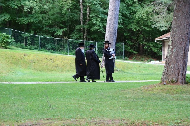 באדיבות המצלם