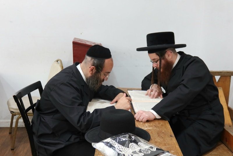 באדיבות המצלם