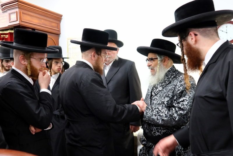 באדיבות המצלם