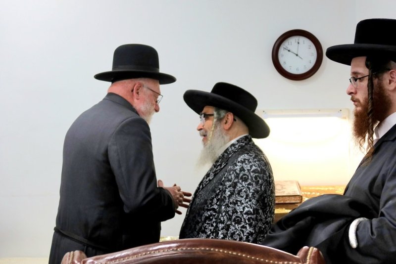 באדיבות המצלם