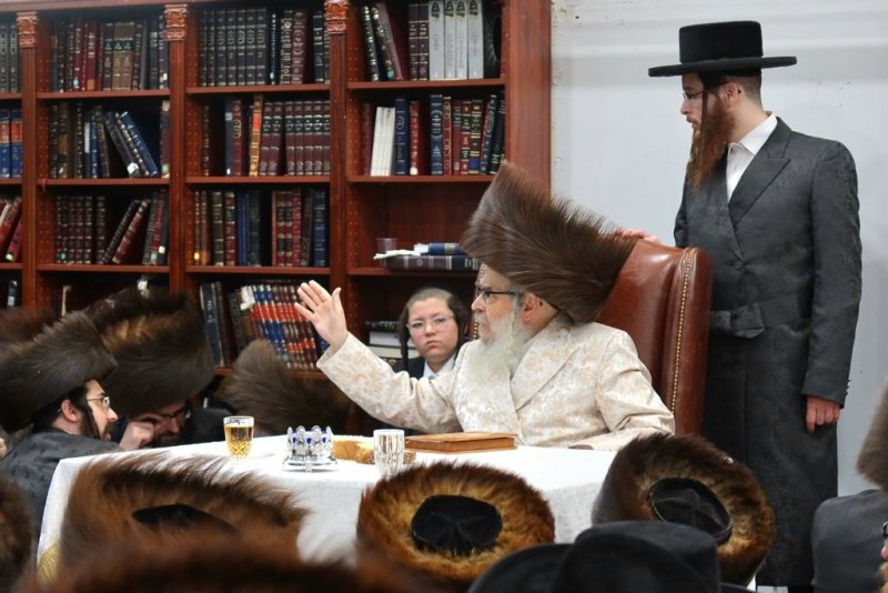 באדיבות המצלם