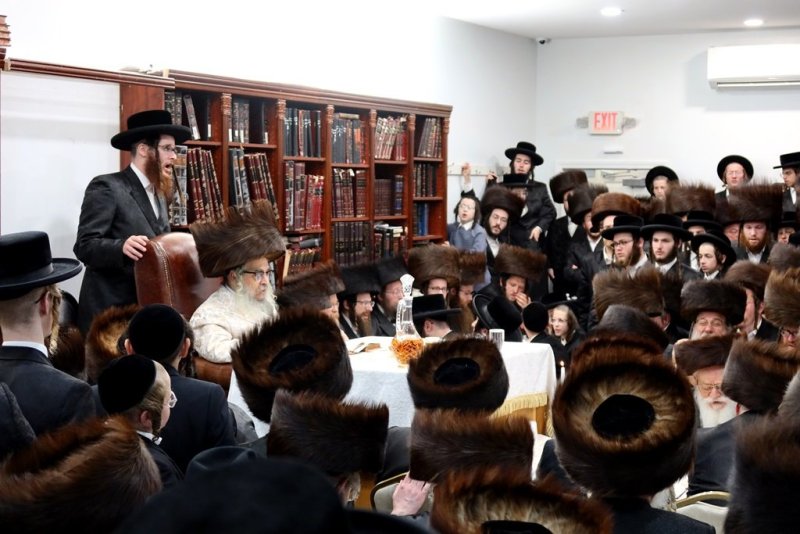 באדיבות המצלם