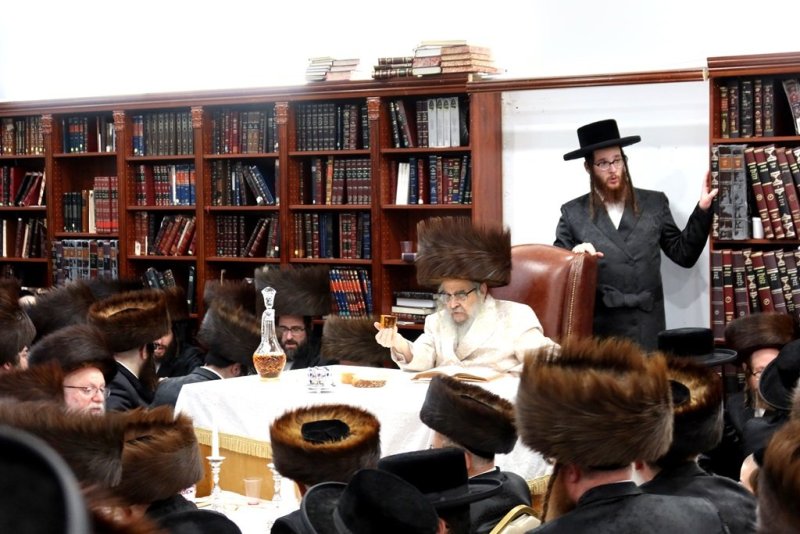 באדיבות המצלם