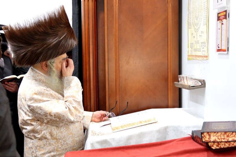 באדיבות המצלם