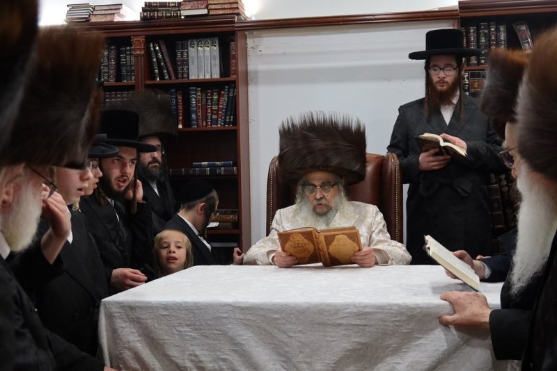 באדיבות המצלם