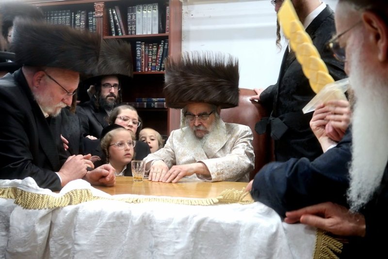 באדיבות המצלם