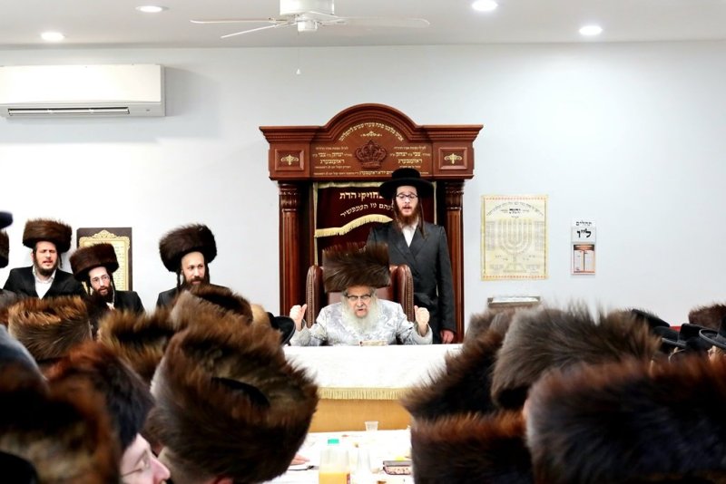 באדיבות המצלם