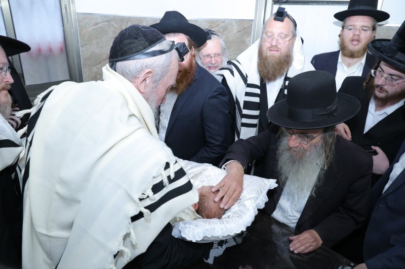 באדיבות המצלם