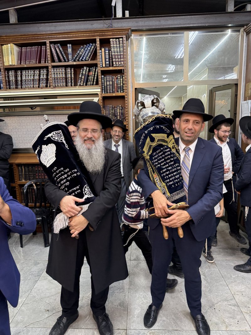 באדיבות המצלם