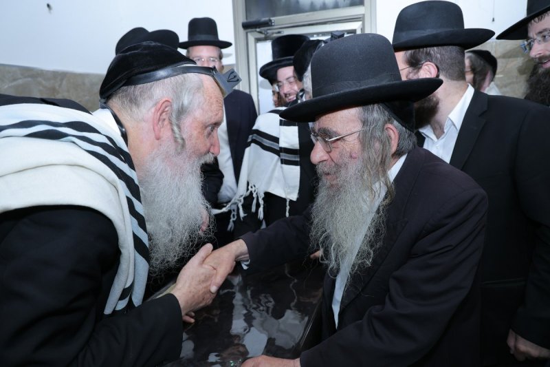 באדיבות המצלם