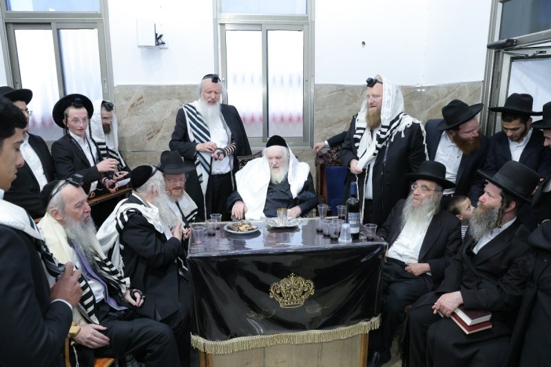 באדיבות המצלם