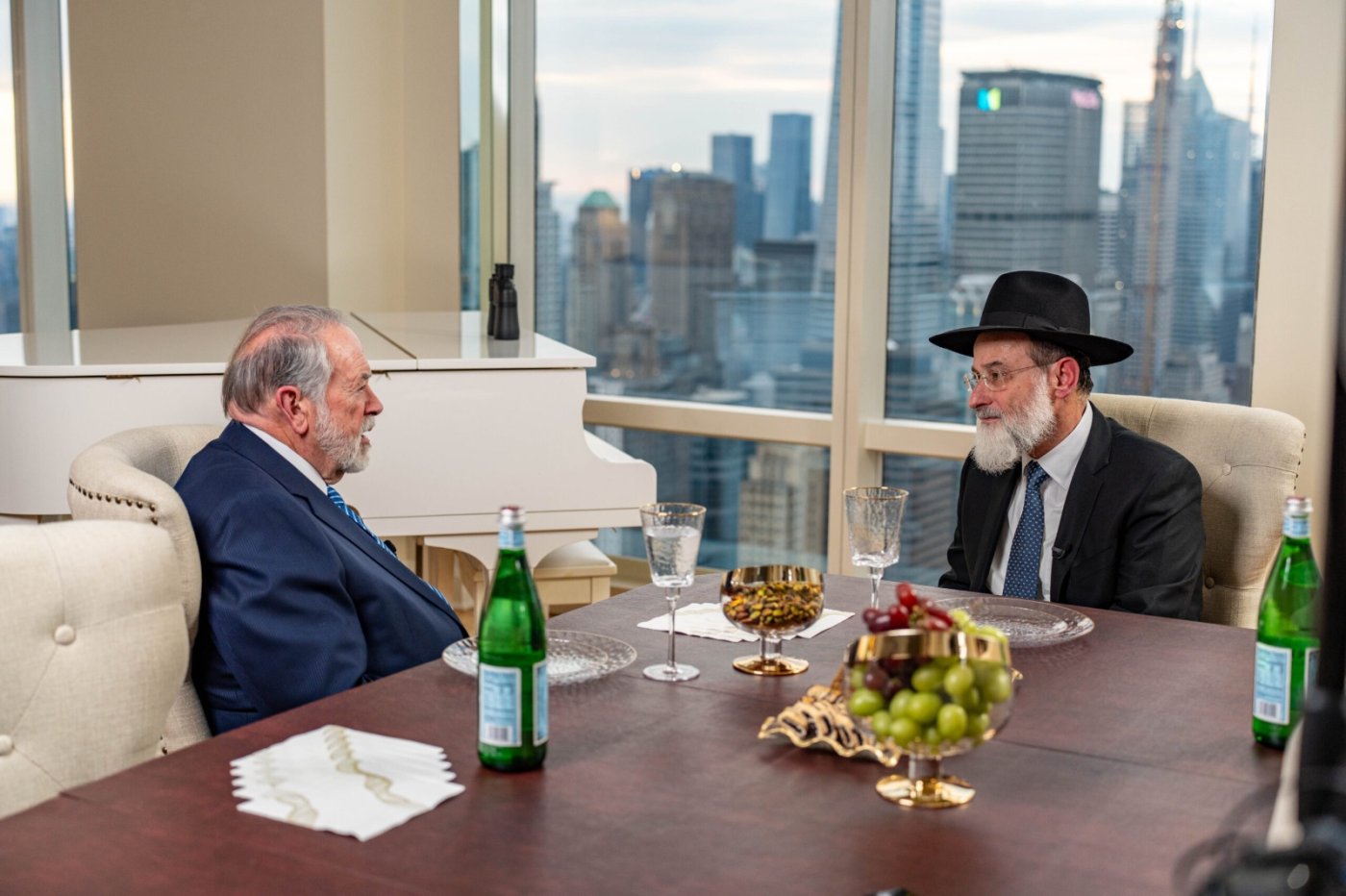 באדיבות המצלם