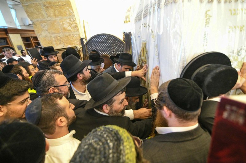 ארי קופרשטוק
