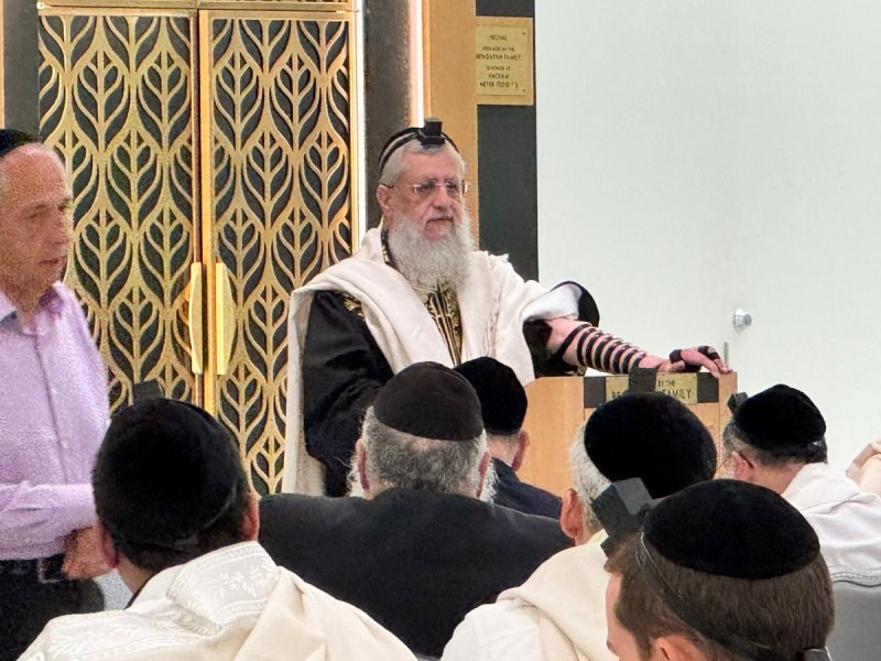 באדיבות המצלם