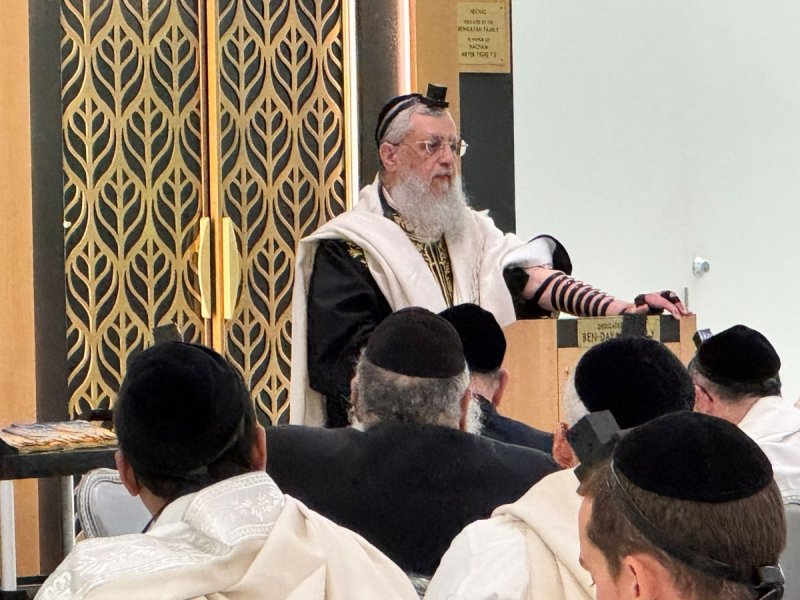 באדיבות המצלם