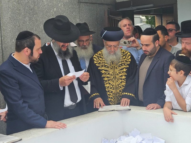 באדיבות המצלם