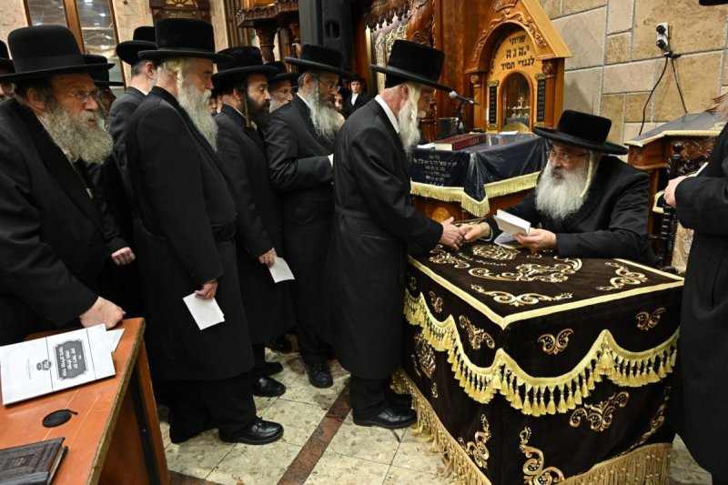 שלומי טריכטר ושלום קרויס