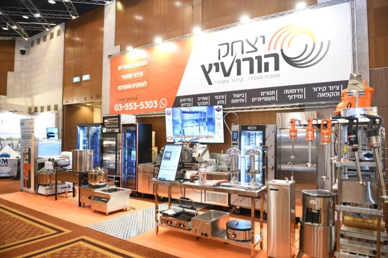 אנשיל בעק וחיים טויטו