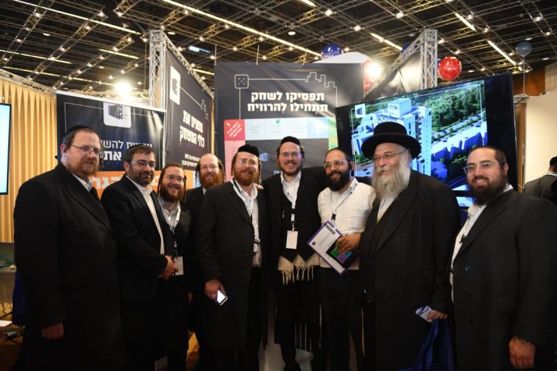 אנשיל בעק וחיים טויטו