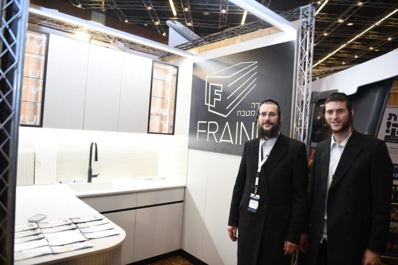 אנשיל בעק וחיים טויטו