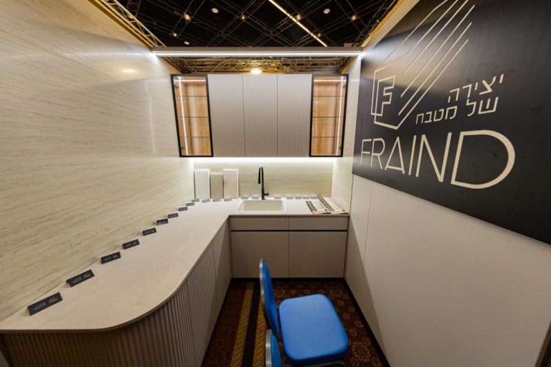 אנשיל בעק וחיים טויטו