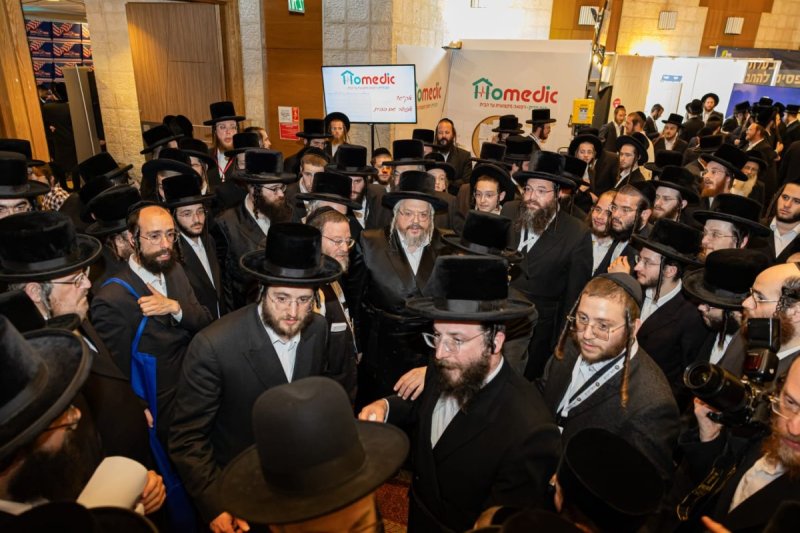 אנשיל בעק וחיים טויטו