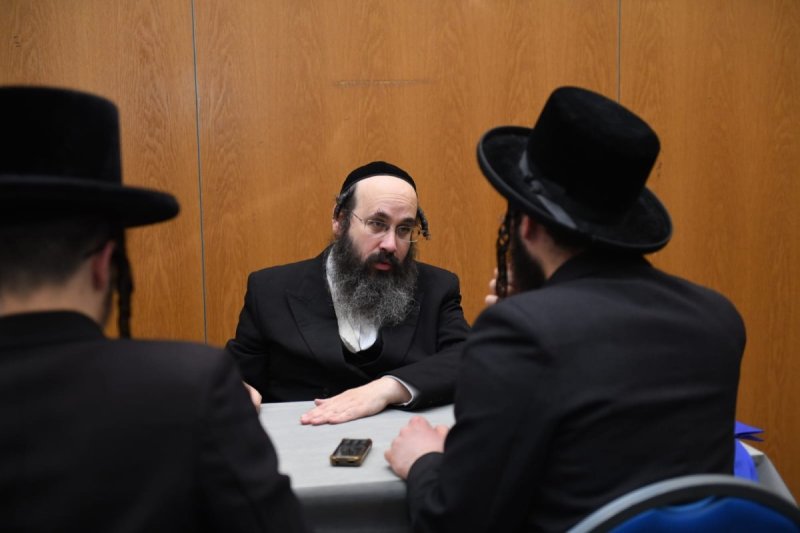 אנשיל בעק וחיים טויטו