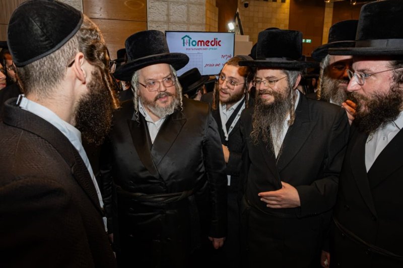 אנשיל בעק וחיים טויטו