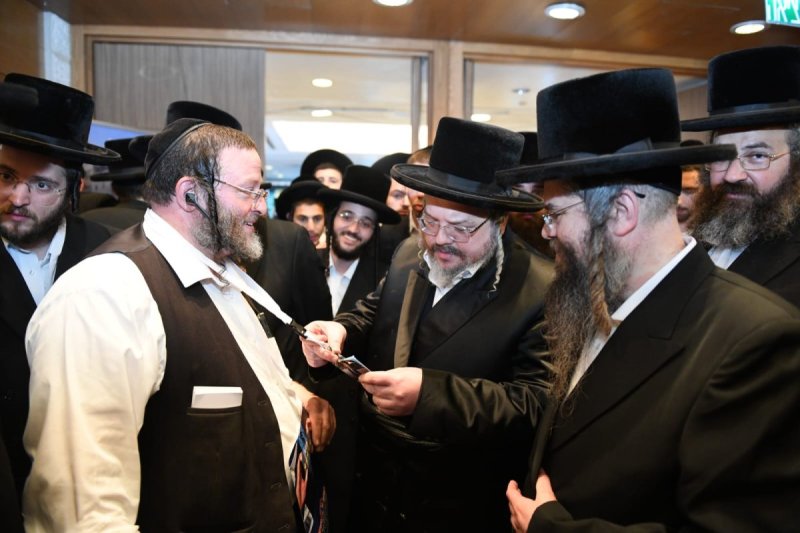 אנשיל בעק וחיים טויטו