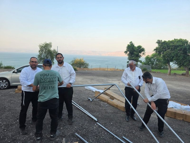 באדיבות המצלם