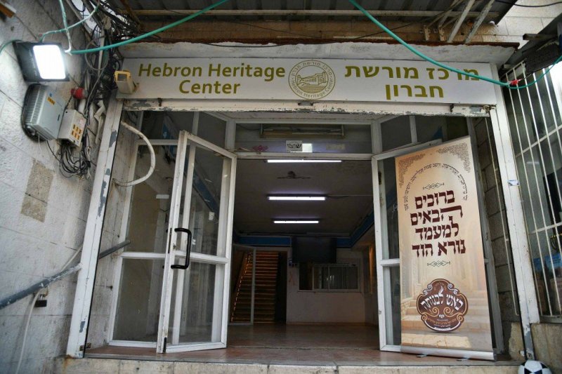 ארי קופרשטוק