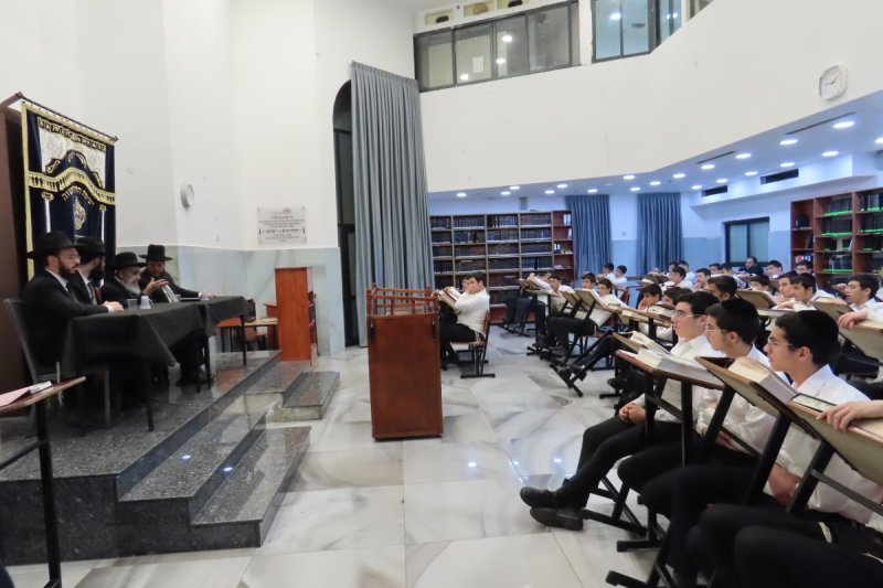 באדיבות המצלם