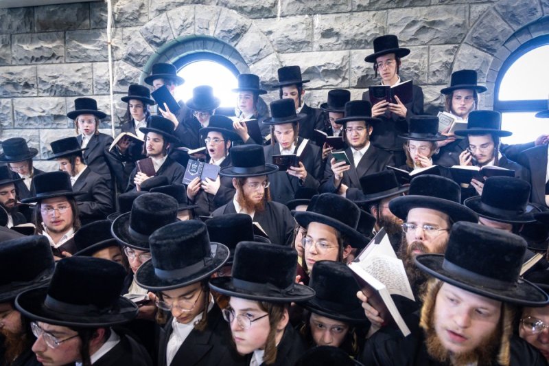 האחים לאנטשעווסקי