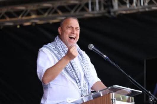 חשבון הפייסבוק שלו