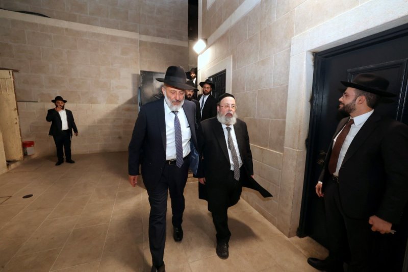 קובי הר צבי