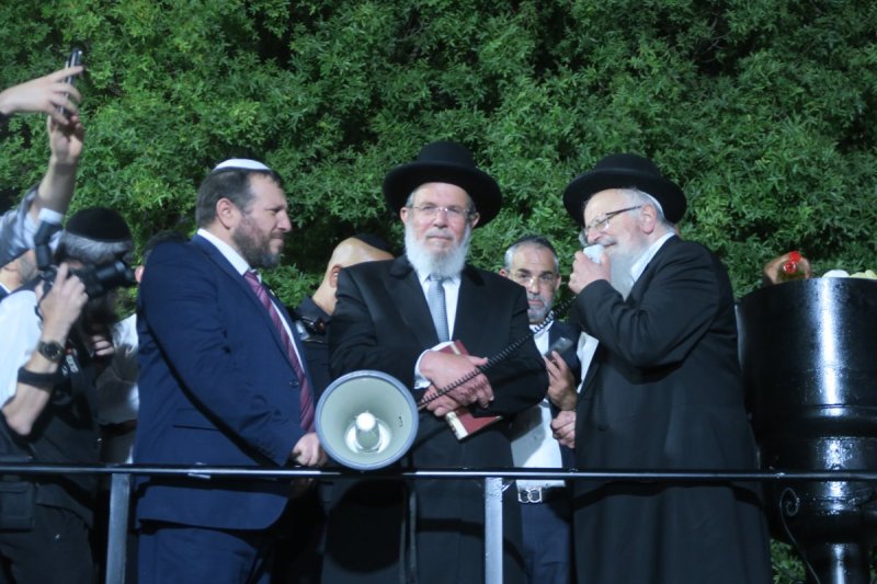 מ. אדלר