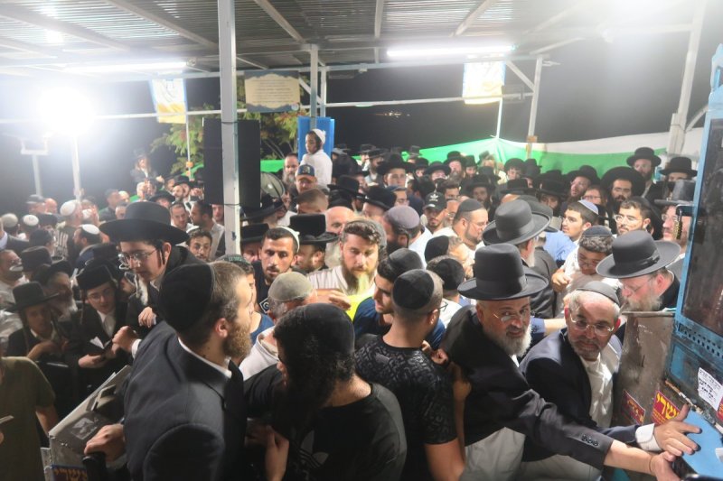 מ. אדלר